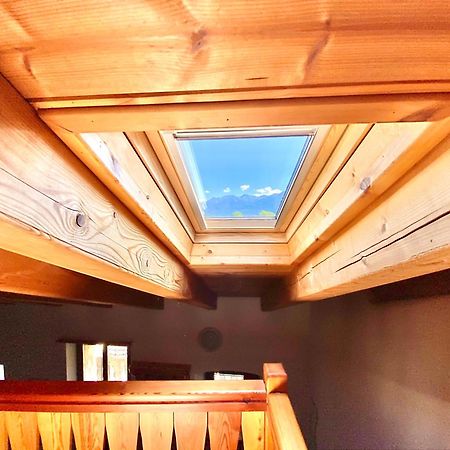 Attico Panoramico Con Soppalco Lägenhet Gignod Exteriör bild