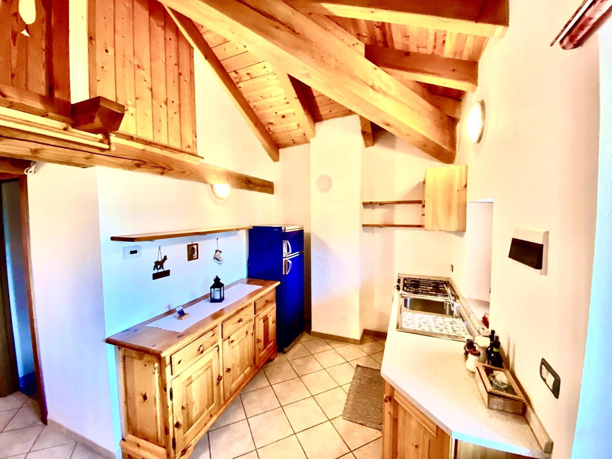 Attico Panoramico Con Soppalco Lägenhet Gignod Exteriör bild